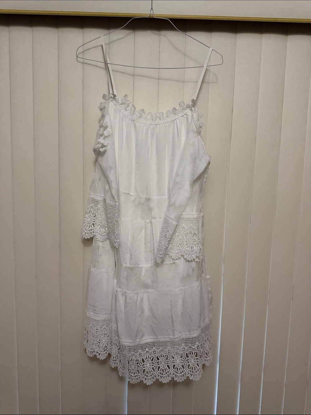 Women's White Lace Trim Spaghetti Strap Cold Shoulder Dress